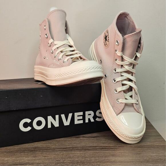 Converse Women's  Chuck 70 Pearls & Studs  Hi Tops  Size 9 Blush NWT - Picture 1 of 9